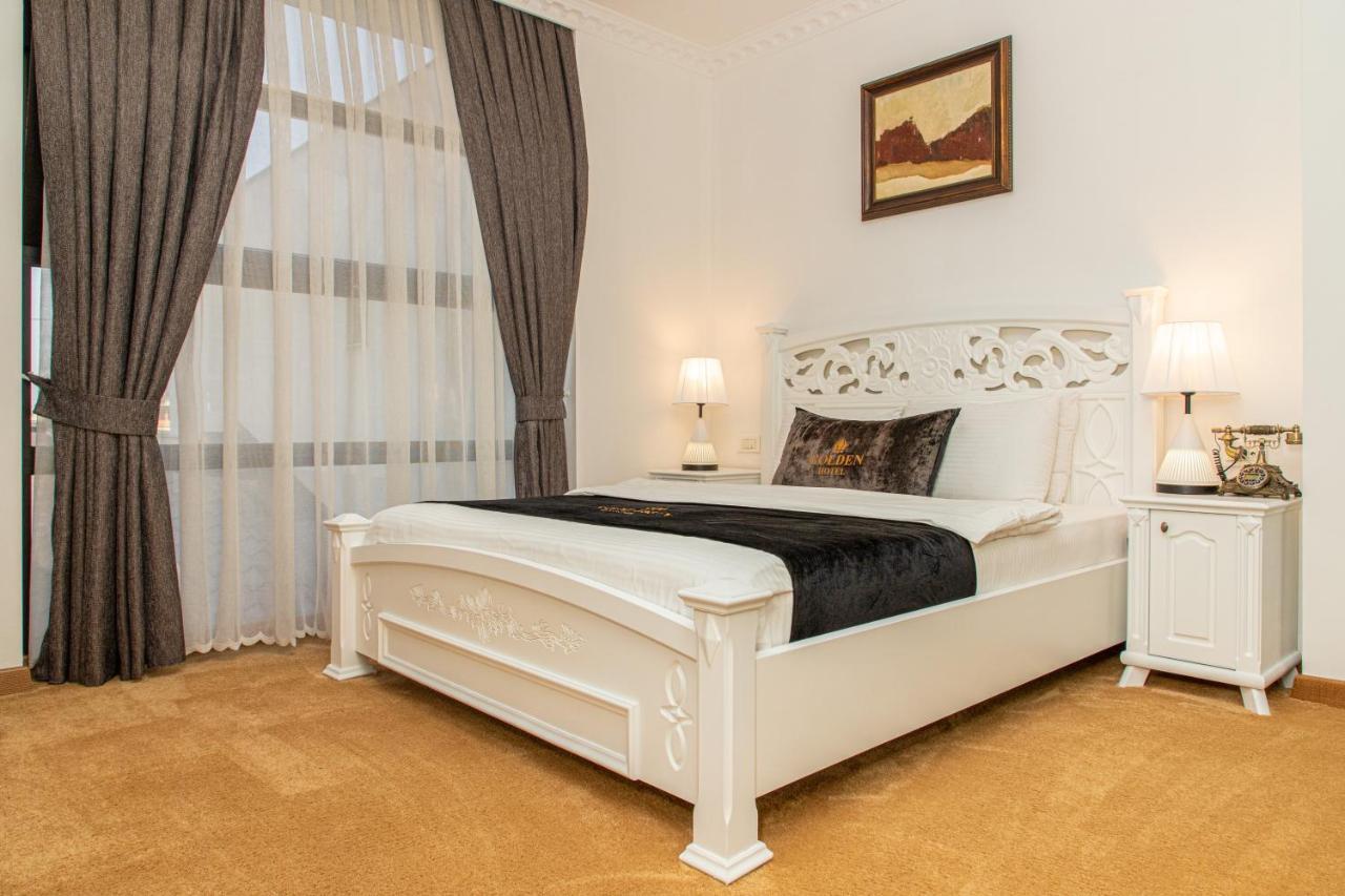 Golden Hotel Пристина Екстериор снимка