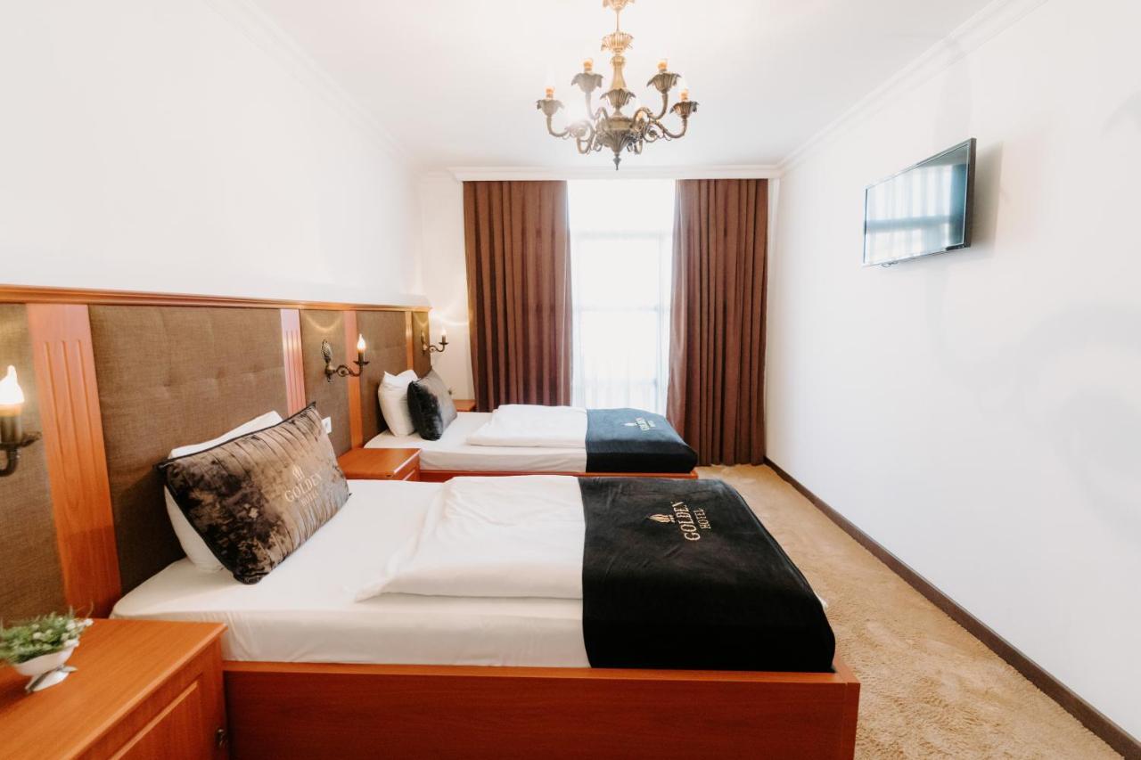 Golden Hotel Пристина Екстериор снимка