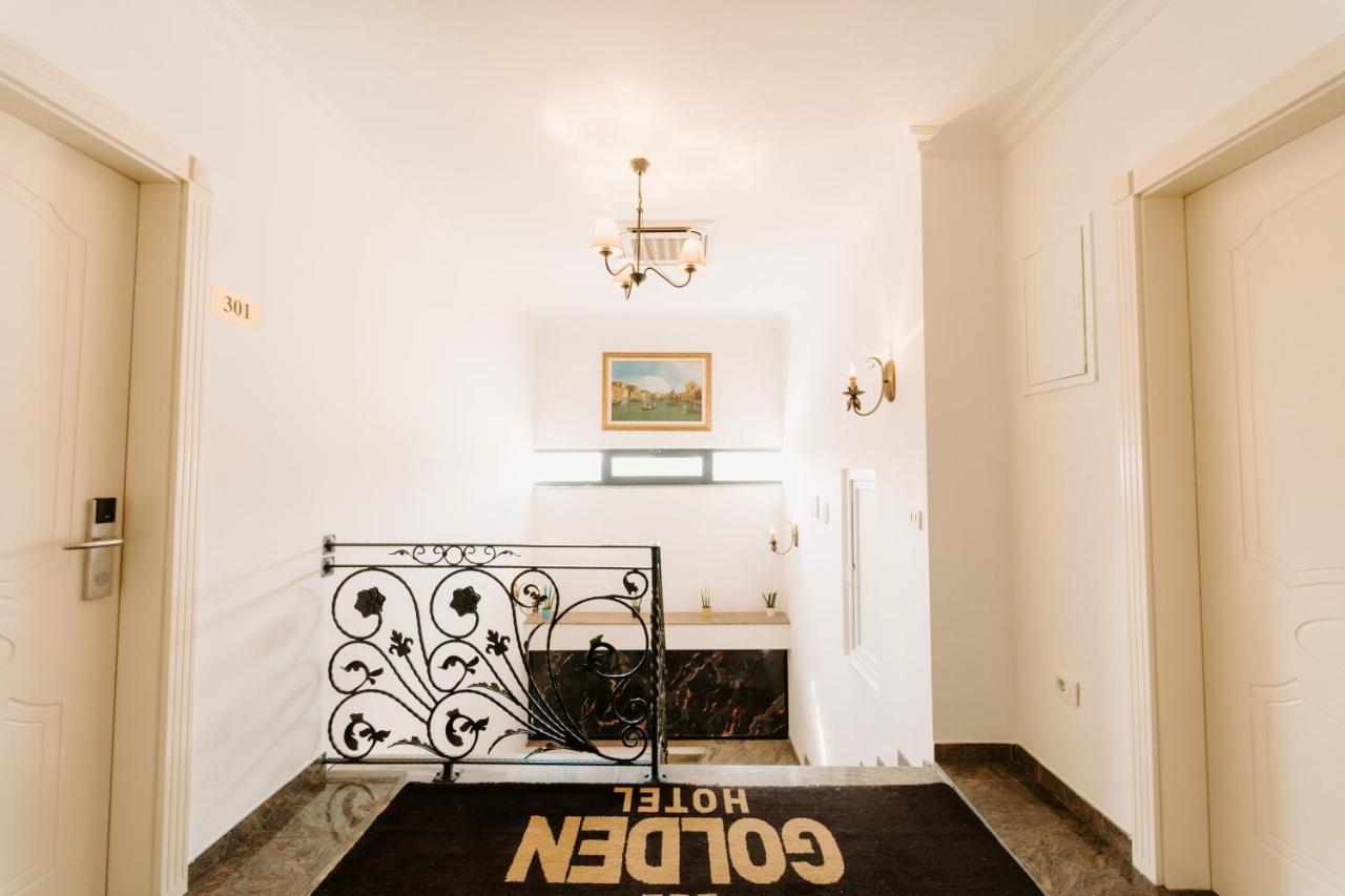 Golden Hotel Пристина Екстериор снимка