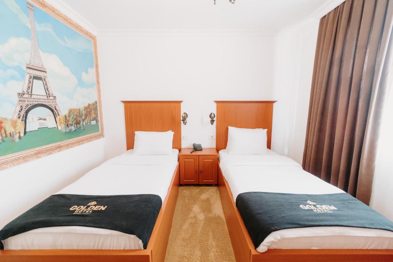 Golden Hotel Пристина Екстериор снимка