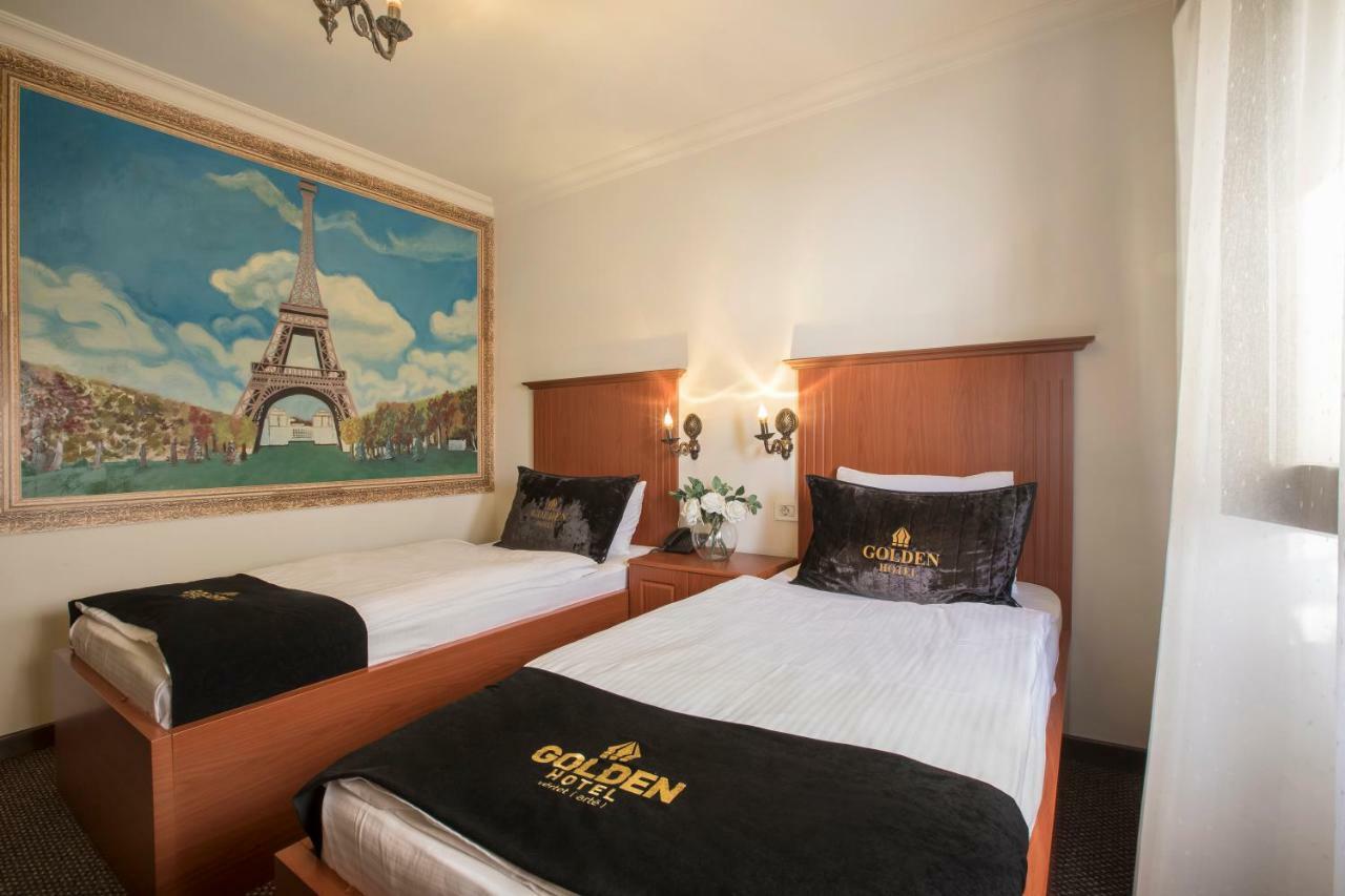 Golden Hotel Пристина Екстериор снимка